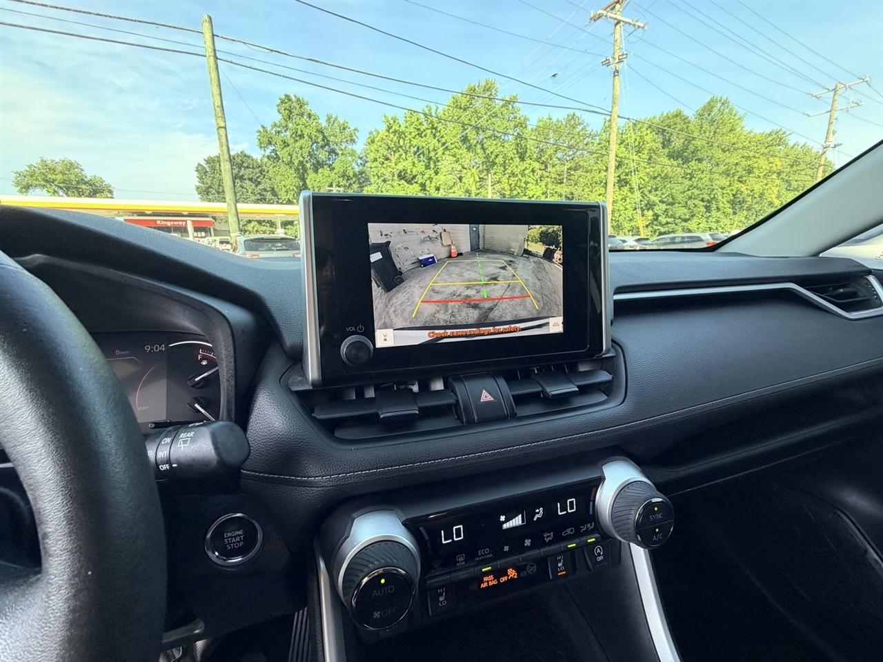Toyota RAV4 XLE AWD 2023