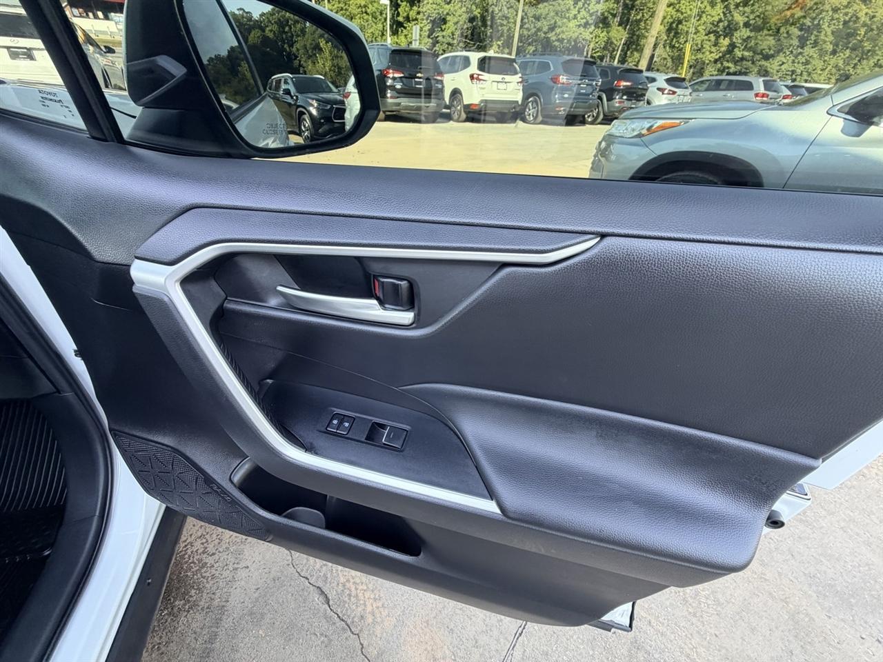 Toyota RAV4 XLE AWD 2023