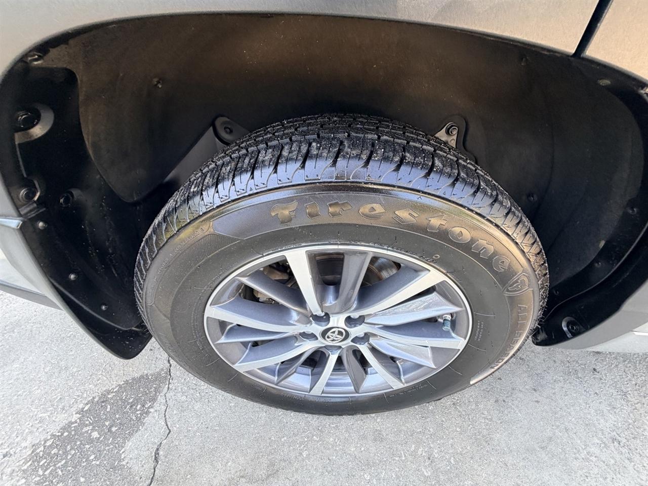 Toyota Highlander XLE 4WD 2017