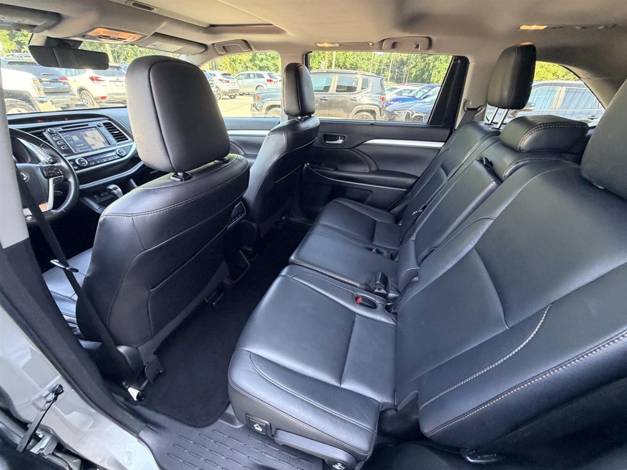 Toyota Highlander XLE 4WD 2017