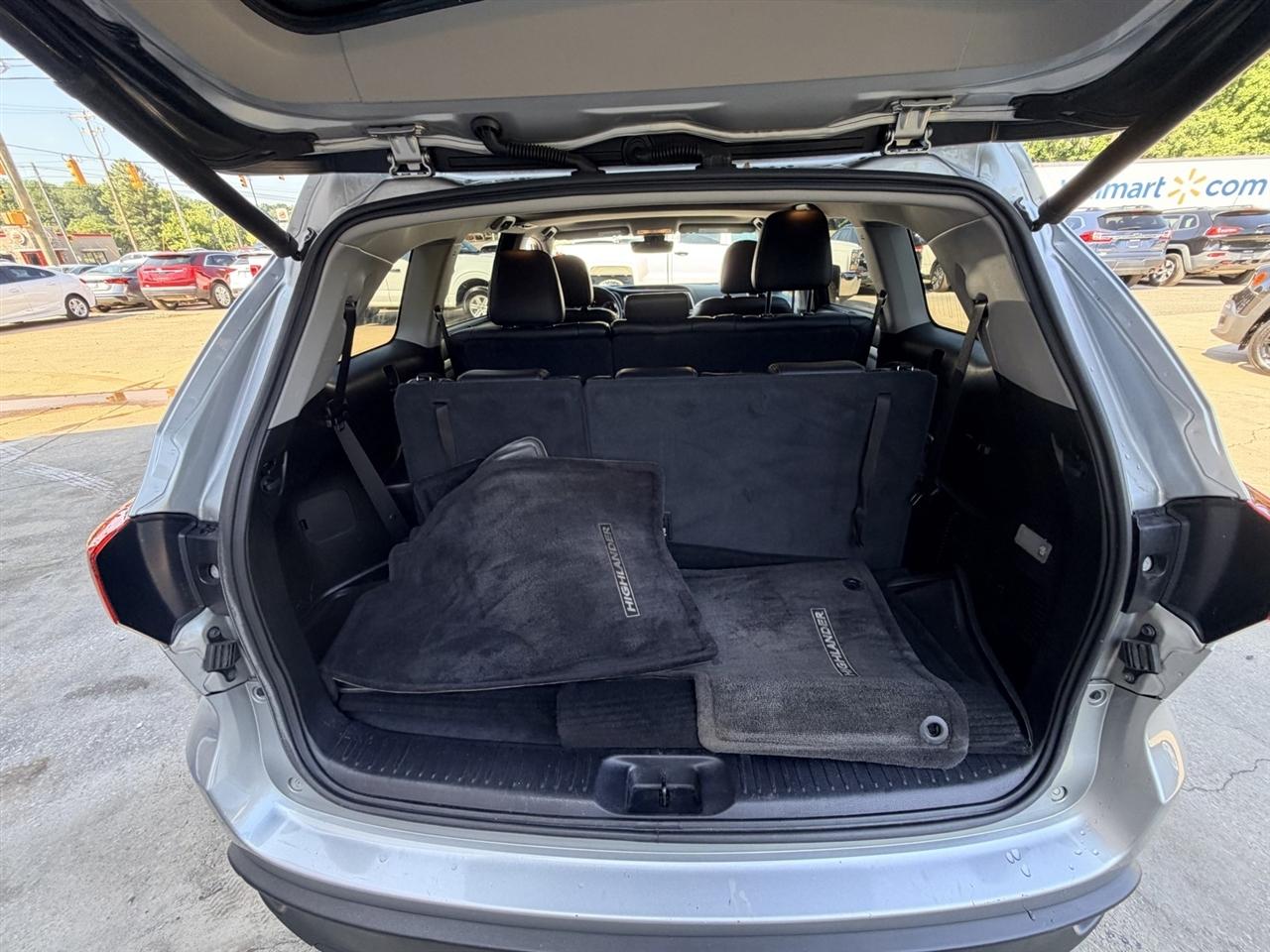 Toyota Highlander XLE 4WD 2017