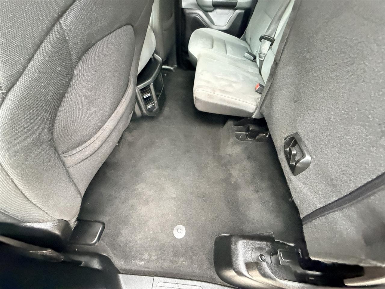 RAM 1500 Big Horn Quad Cab 4WD 2021