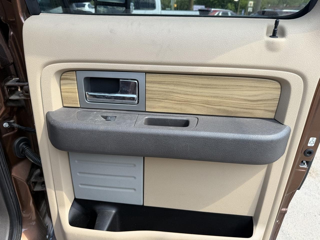 Ford F-150 Lariat 4WD SuperCab 6.5' Box 2011