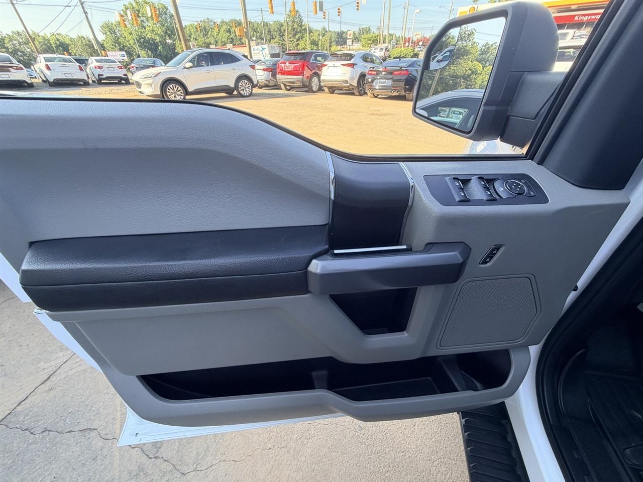Ford F-150 XL SuperCrew 5.5-ft. Bed 4WD 2019