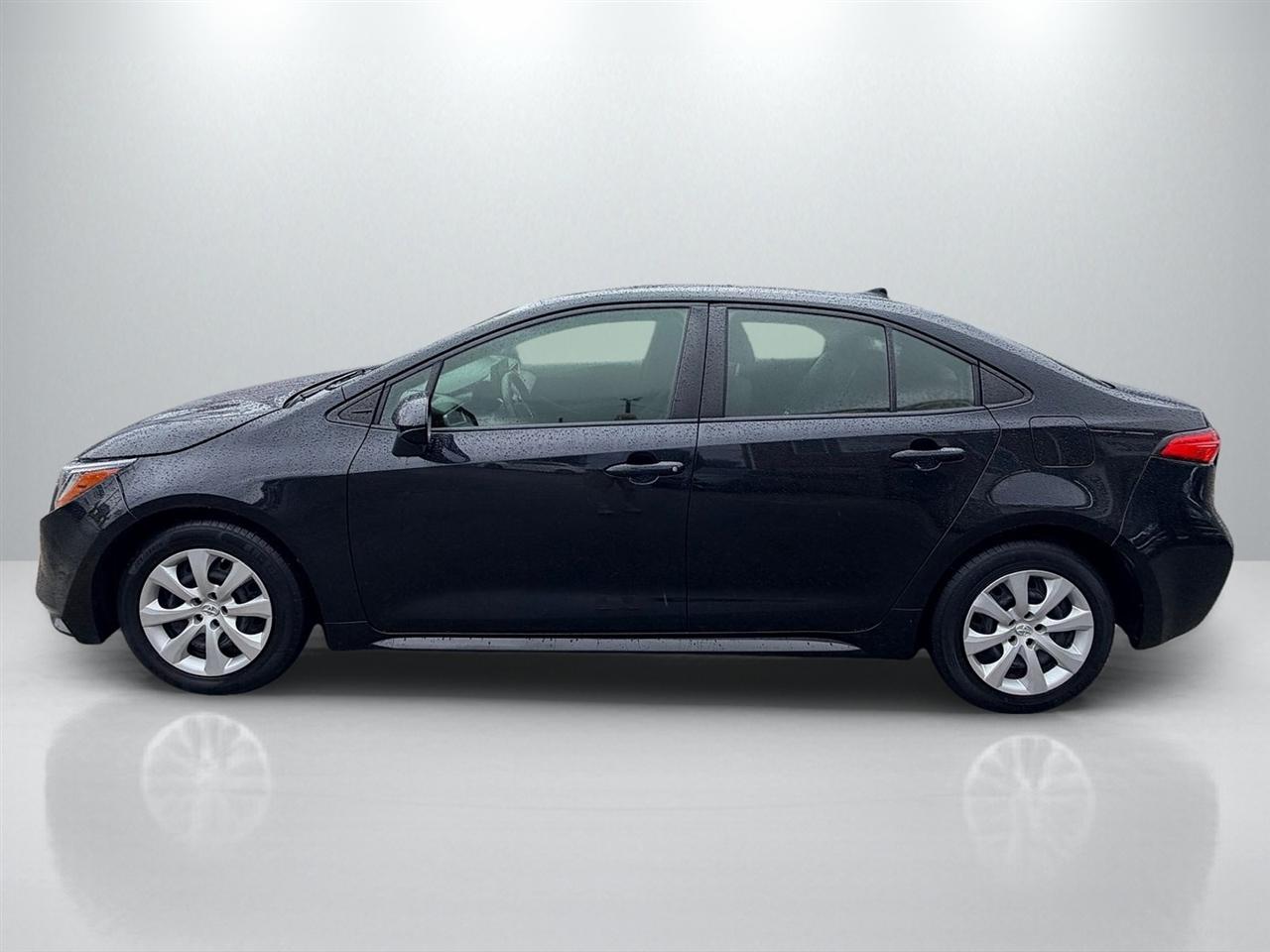 Toyota Corolla LE 2022
