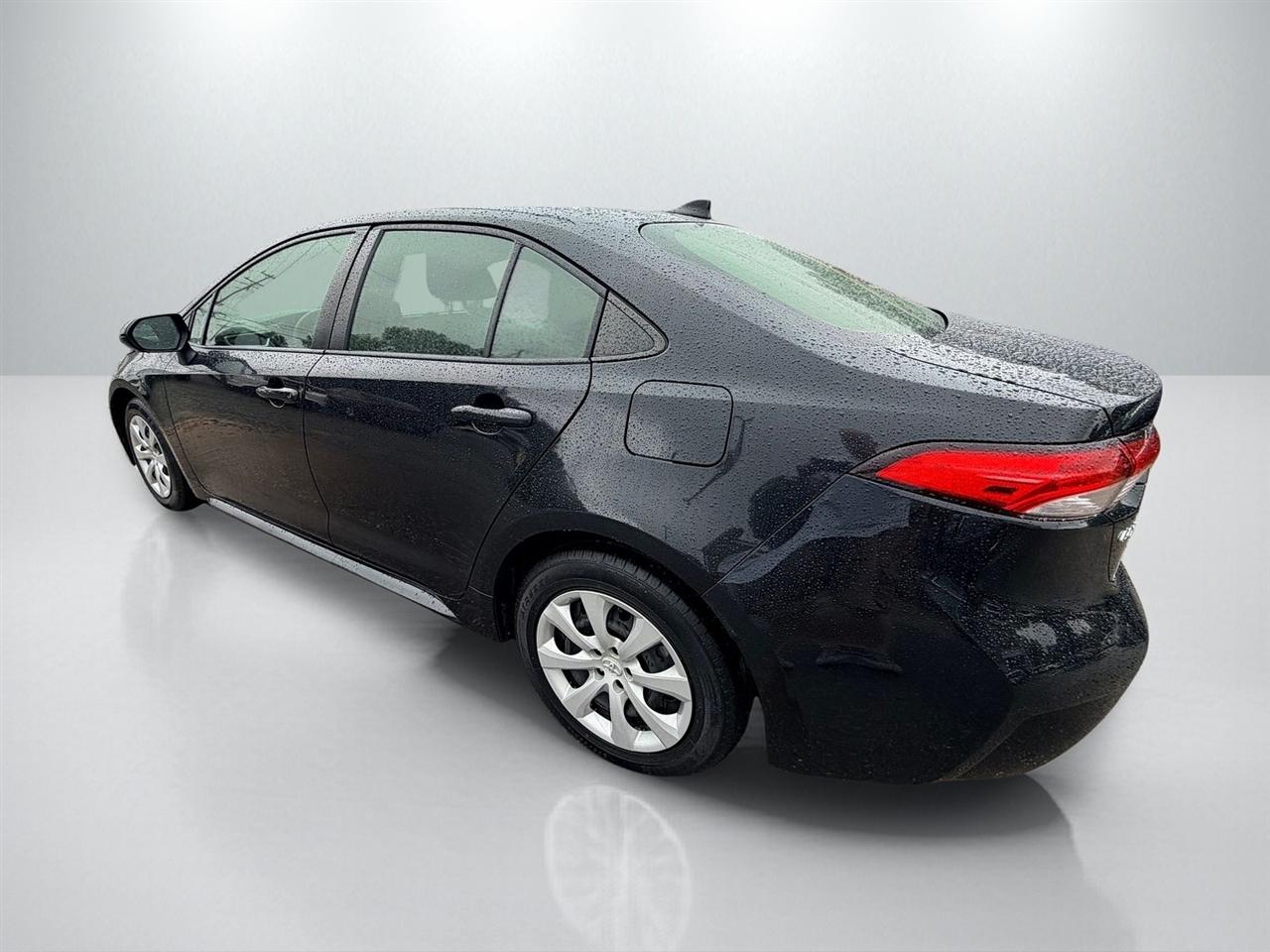 Toyota Corolla LE 2022