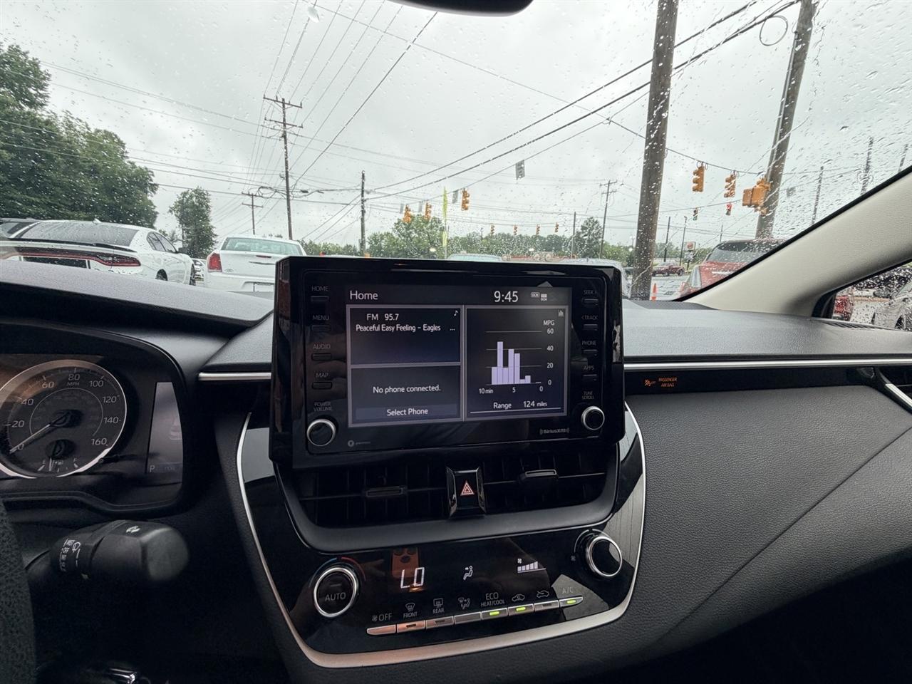 Toyota Corolla LE 2022