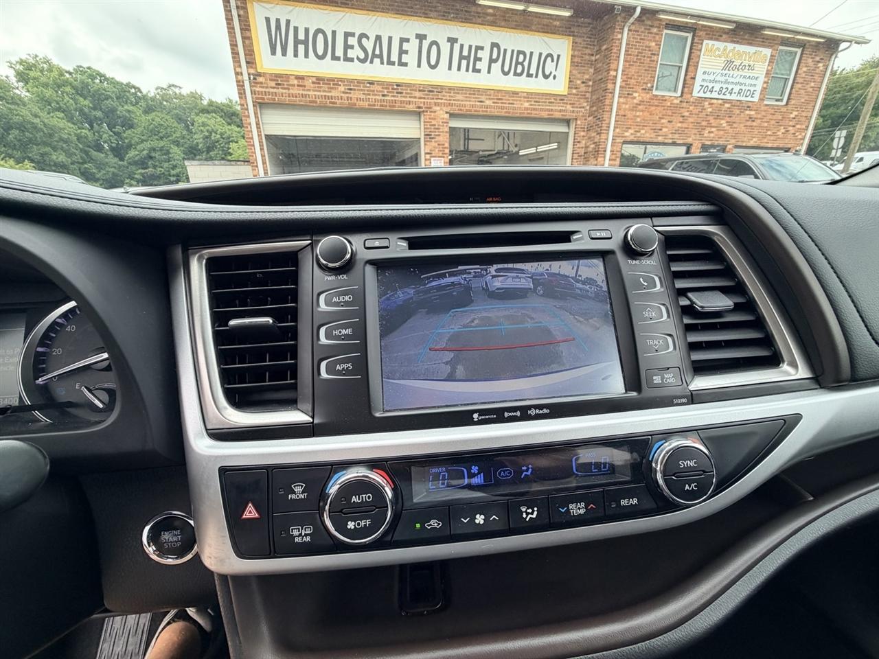 Toyota Highlander XLE AWD V6 2019