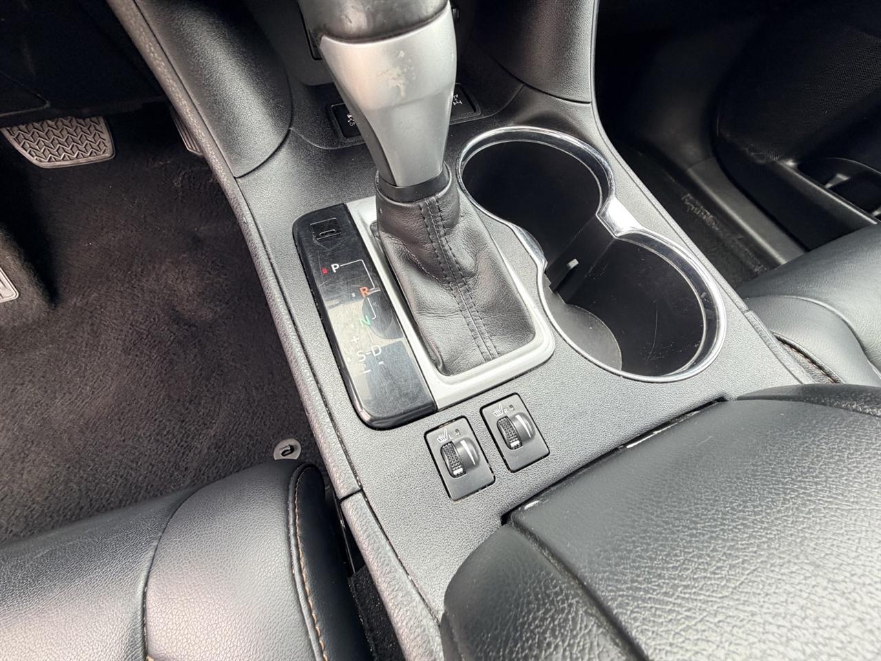 Toyota Highlander XLE AWD V6 2019