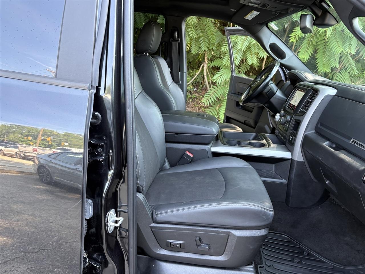 RAM 1500 Rebel Crew Cab SWB 4WD 2018