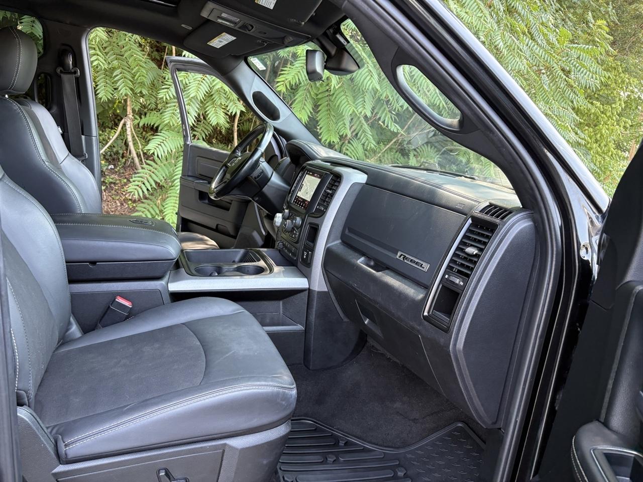 RAM 1500 Rebel Crew Cab SWB 4WD 2018