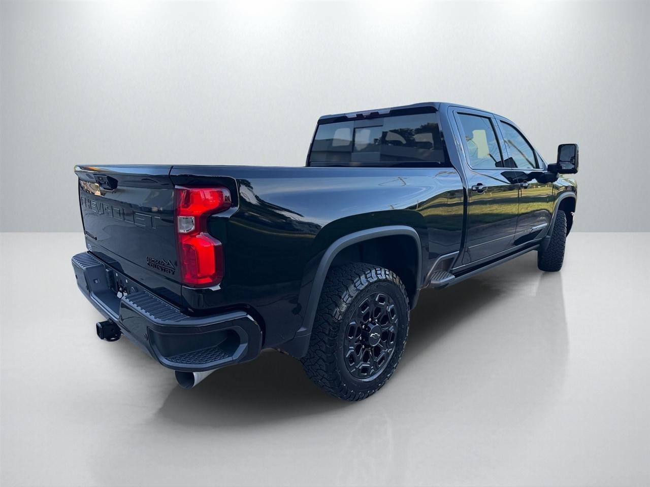 Chevrolet Silverado 2500HD High Country Crew Cab Long Box 4WD 2024