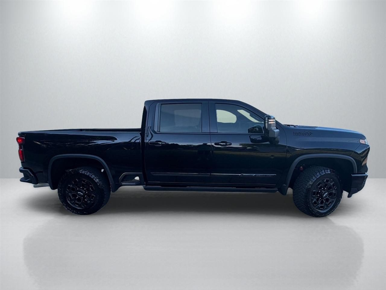 Chevrolet Silverado 2500HD High Country Crew Cab Long Box 4WD 2024