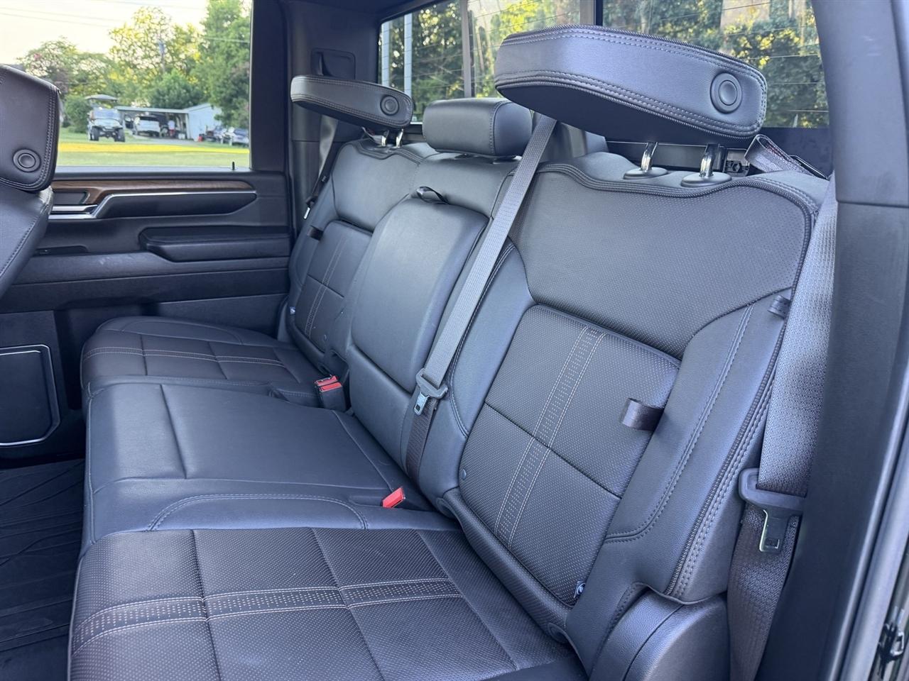 Chevrolet Silverado 2500HD High Country Crew Cab Long Box 4WD 2024