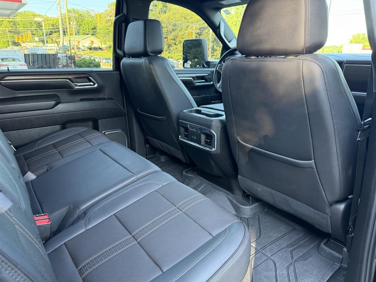 Chevrolet Silverado 2500HD High Country Crew Cab Long Box 4WD 2024