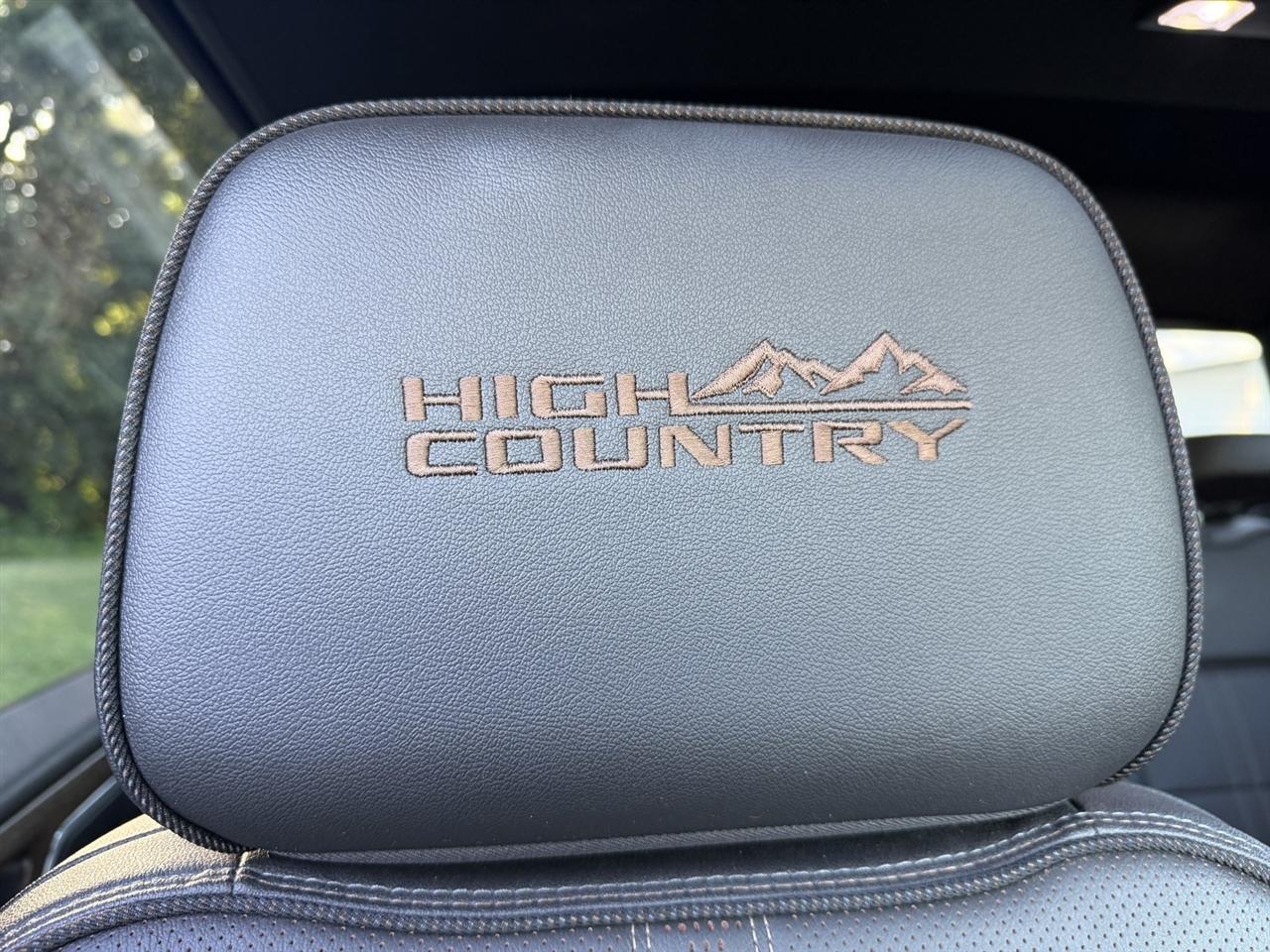 Chevrolet Silverado 2500HD High Country Crew Cab Long Box 4WD 2024