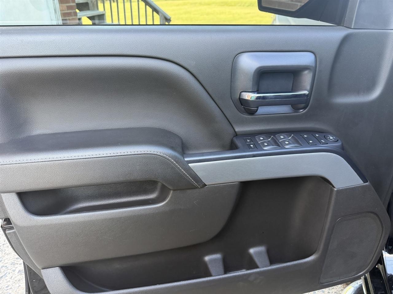Chevrolet Silverado 1500 LT Z71 Crew Cab 4WD 2018