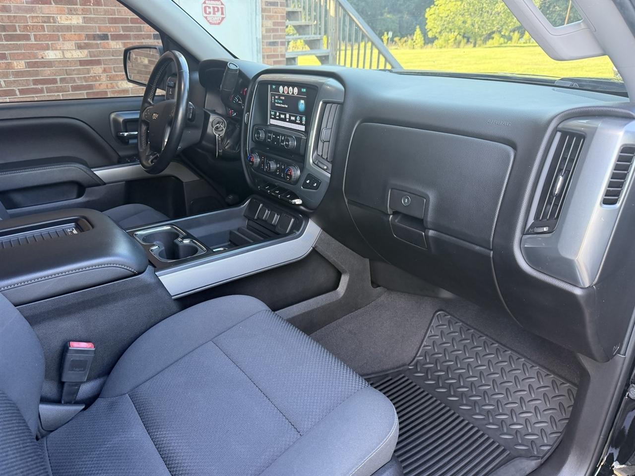 Chevrolet Silverado 1500 LT Z71 Crew Cab 4WD 2018