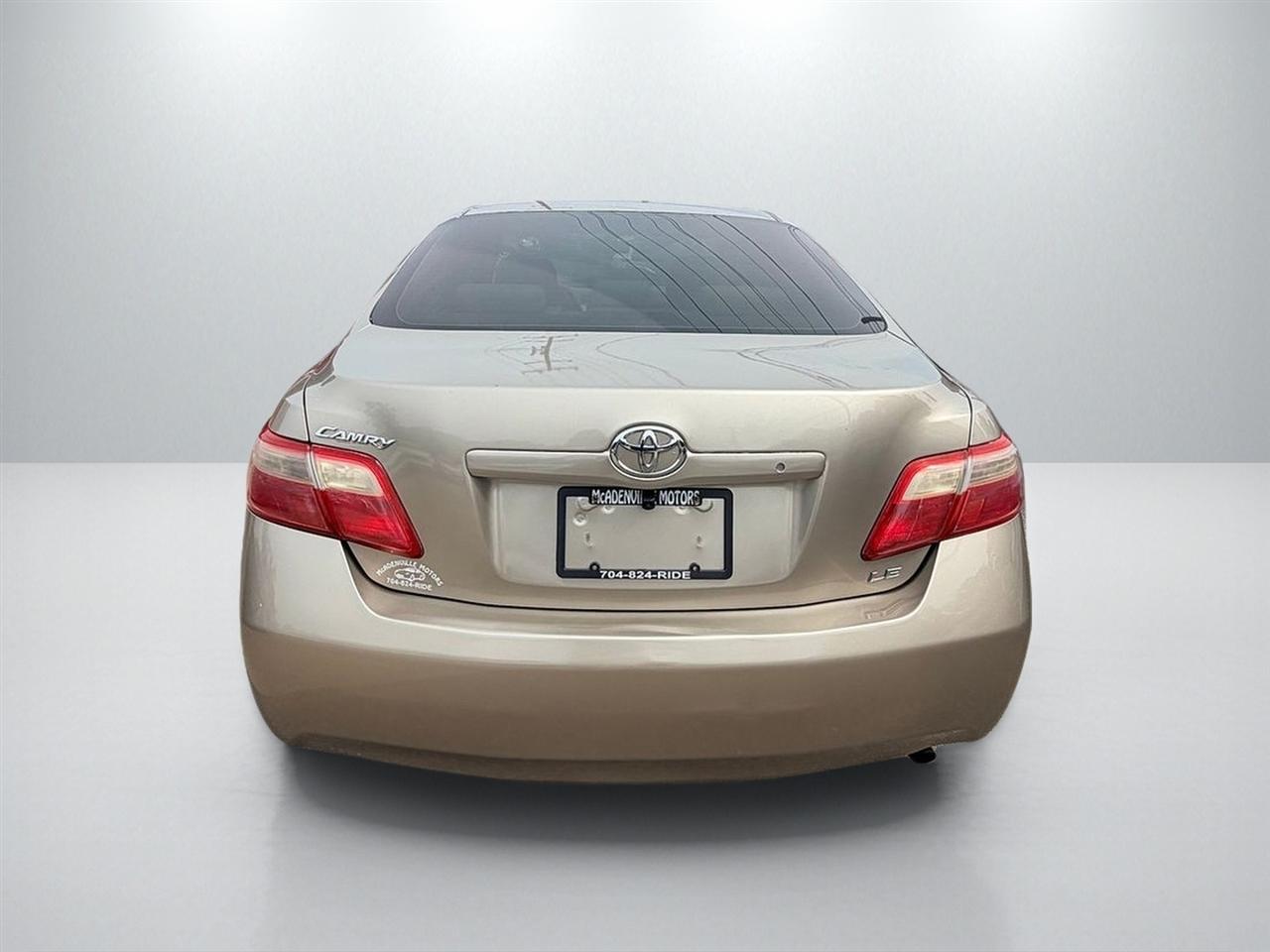 Toyota Camry LE 2009