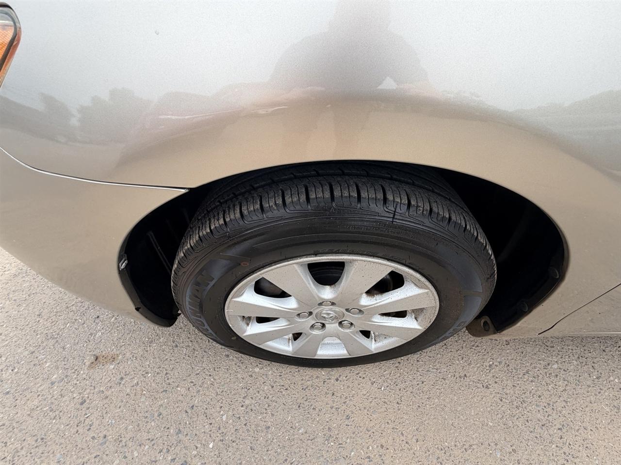 Toyota Camry LE 2009