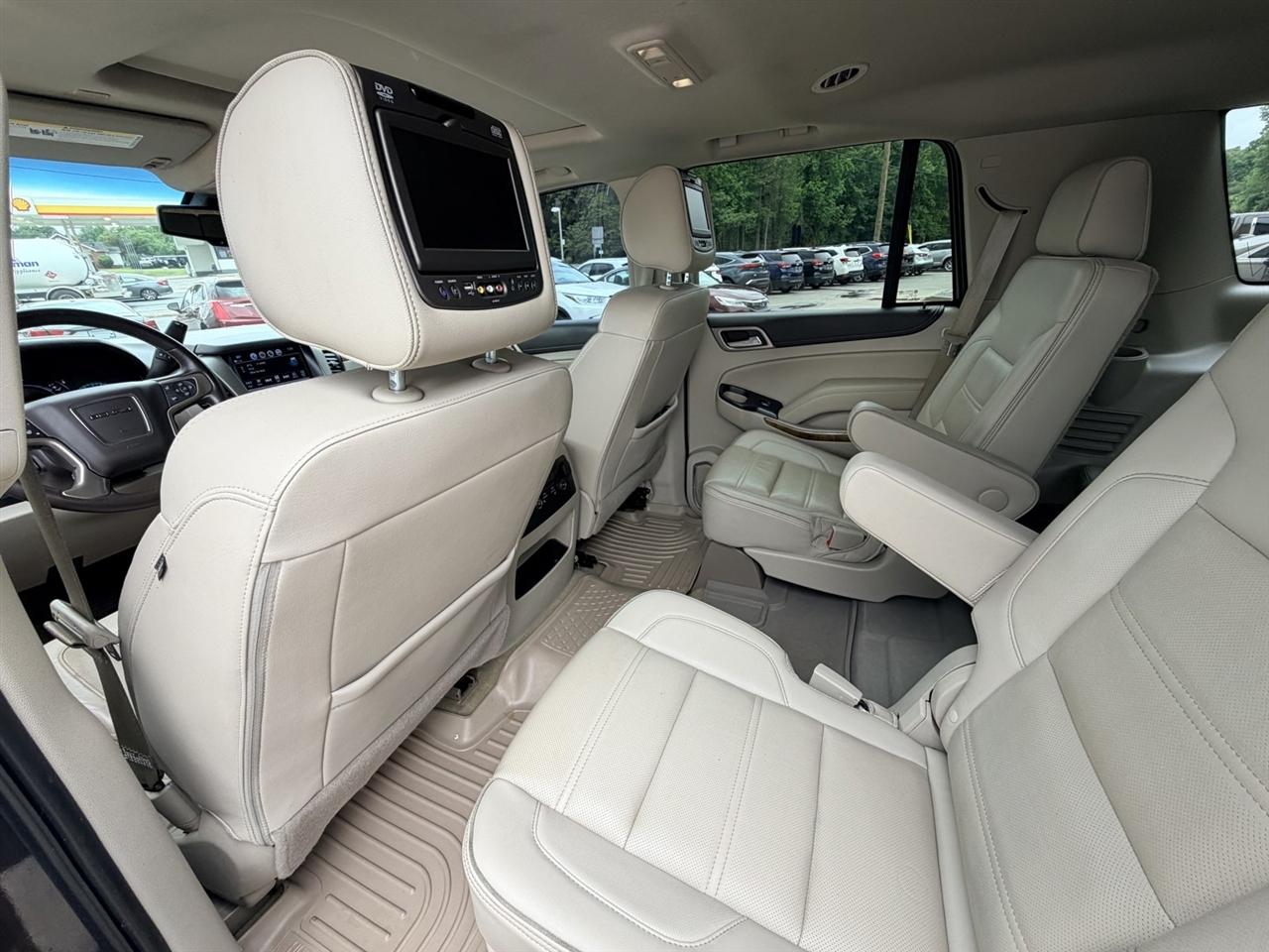 GMC Yukon Denali 4WD 2017
