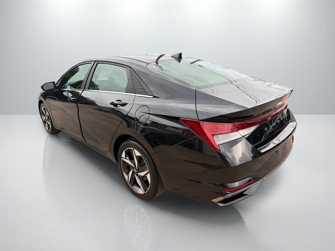 Hyundai Elantra SEL 2022