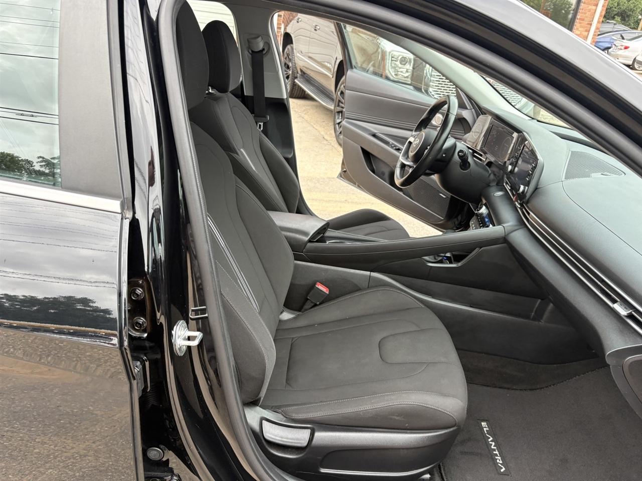 Hyundai Elantra SEL 2022