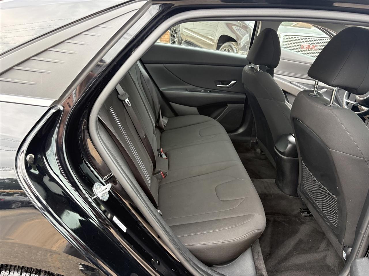 Hyundai Elantra SEL 2022
