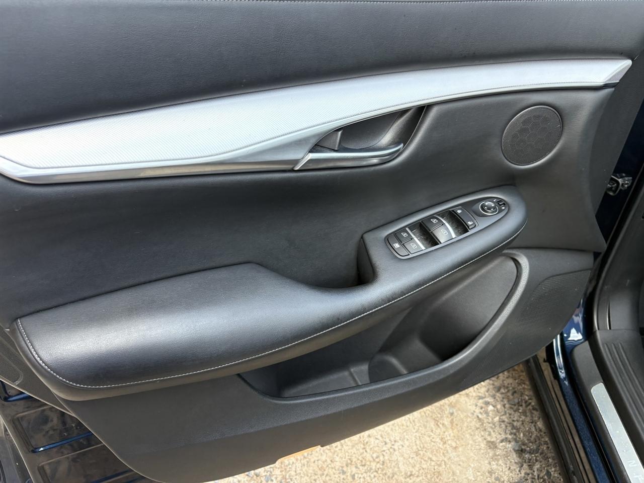 Infiniti QX50 PURE 2020