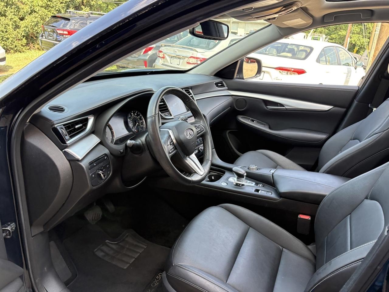 Infiniti QX50 PURE 2020