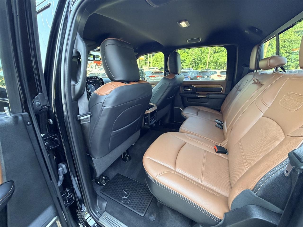 RAM 2500 Longhorn Crew Cab SWB 4WD 2024