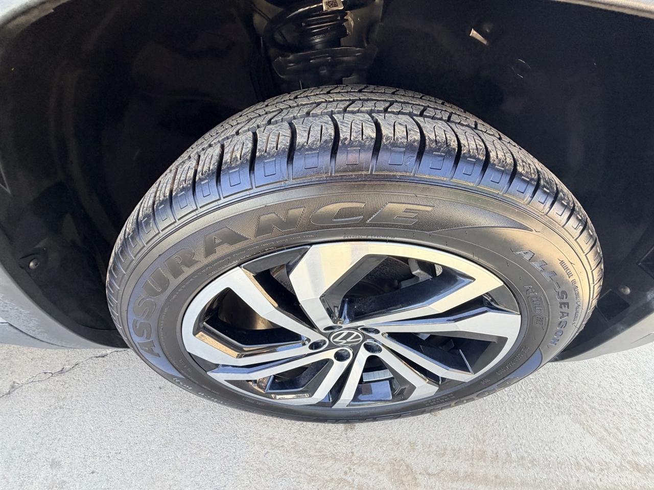 Volkswagen Atlas Cross Sport SEL 4MOTION 2022