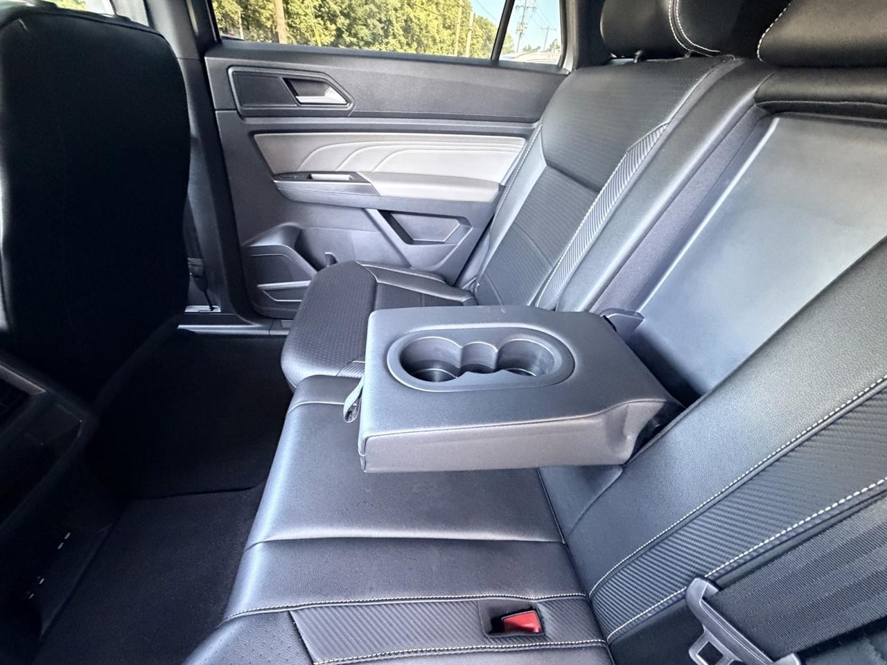 Volkswagen Atlas Cross Sport SEL 4MOTION 2022