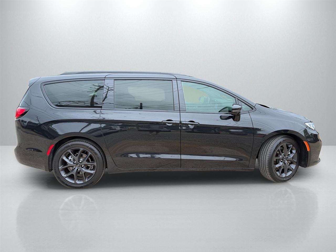 Chrysler Pacifica Limited 2022