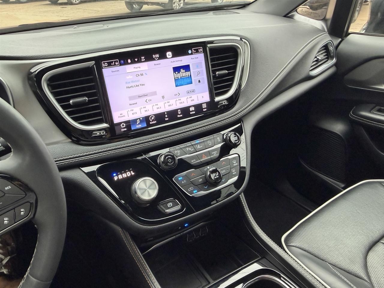 Chrysler Pacifica Limited 2022