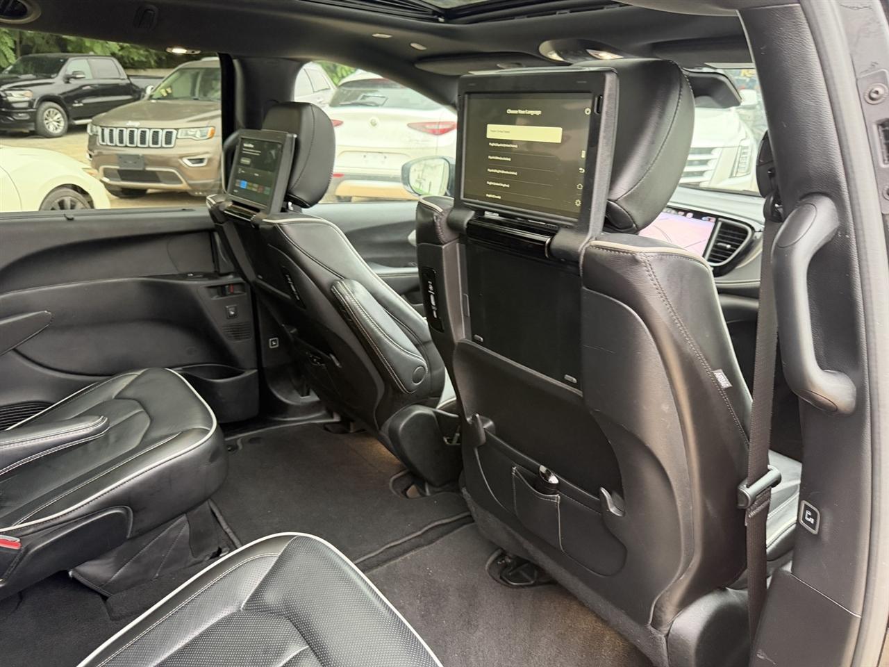 Chrysler Pacifica Limited 2022