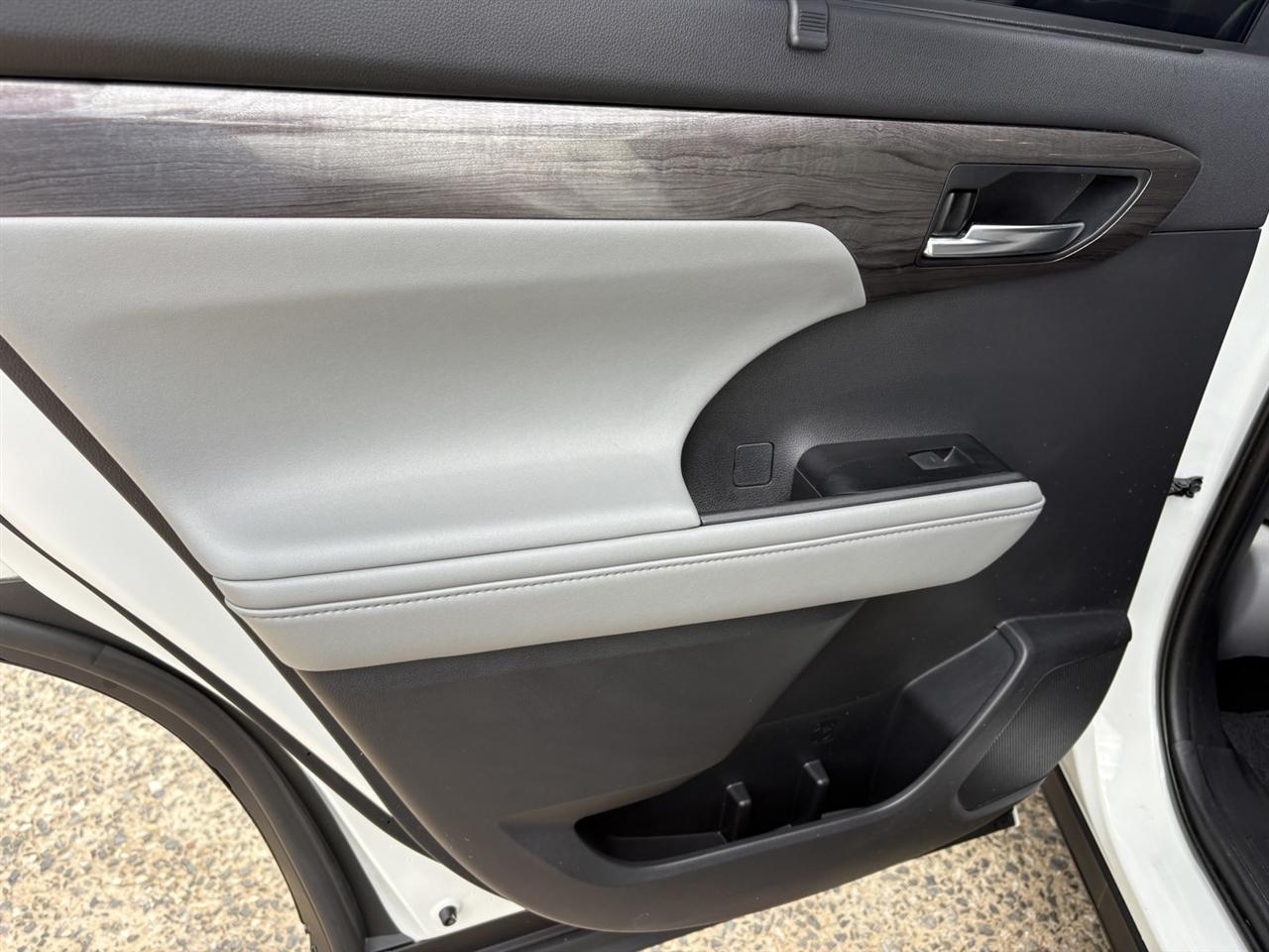 Toyota Highlander Limited 2020