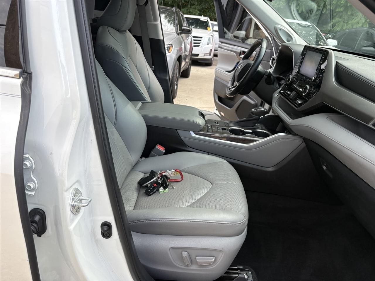 Toyota Highlander Limited 2020