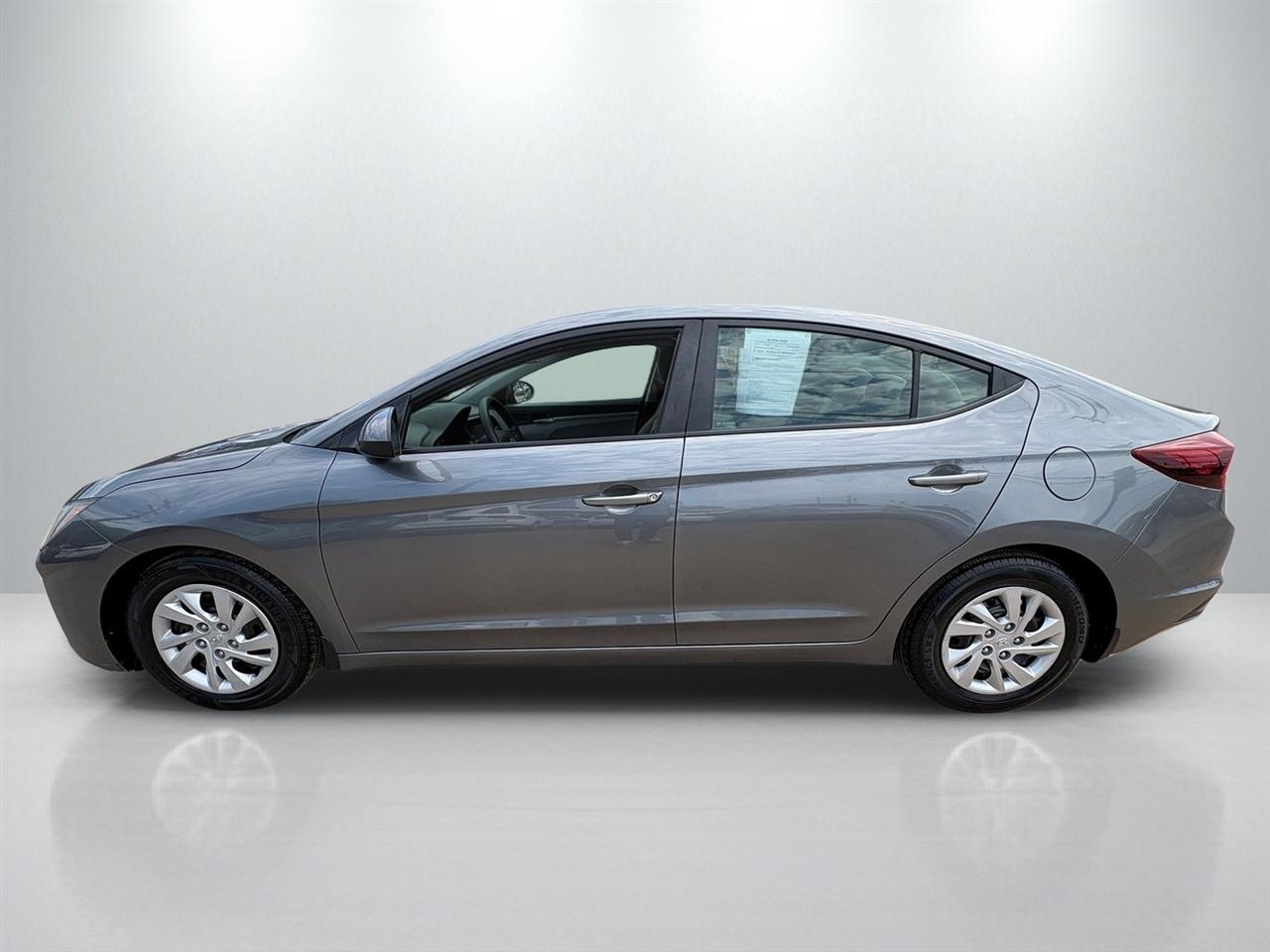 Hyundai Elantra SE 6M 2019