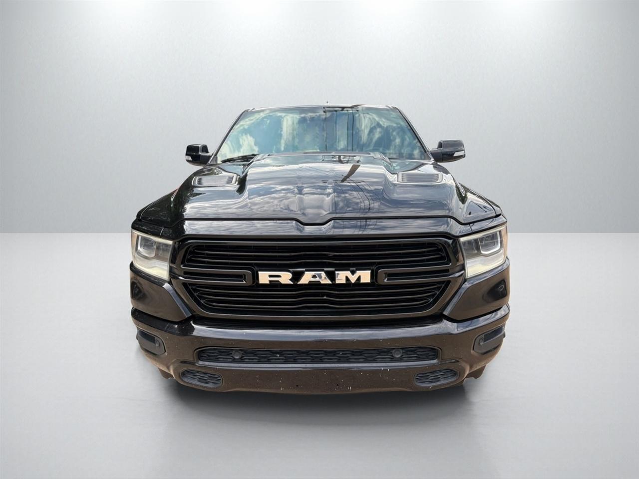 RAM 1500 Laramie Crew Cab SWB 4WD 2021