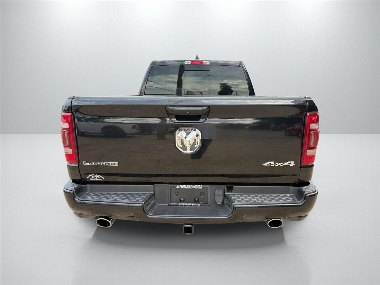 RAM 1500 Laramie Crew Cab SWB 4WD 2021
