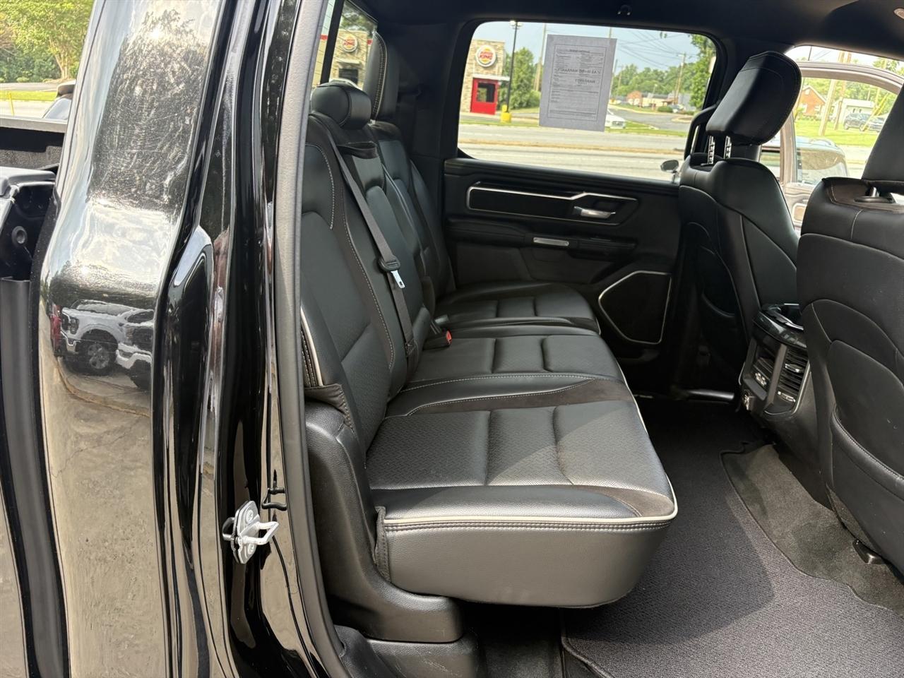 RAM 1500 Laramie Crew Cab SWB 4WD 2021