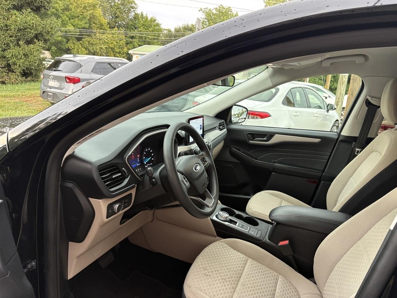Ford Escape Hybrid SE AWD 2022