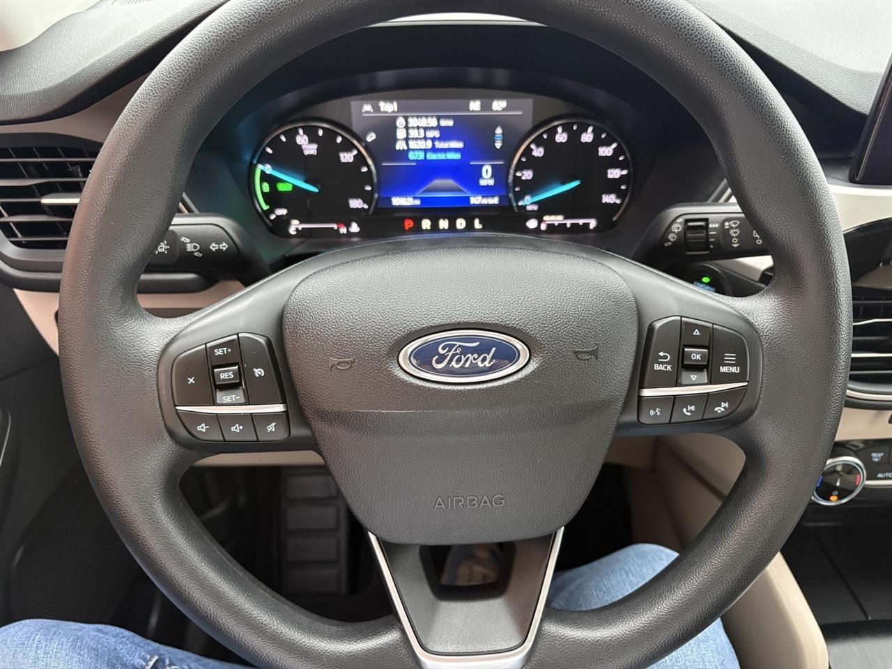 Ford Escape Hybrid SE AWD 2022
