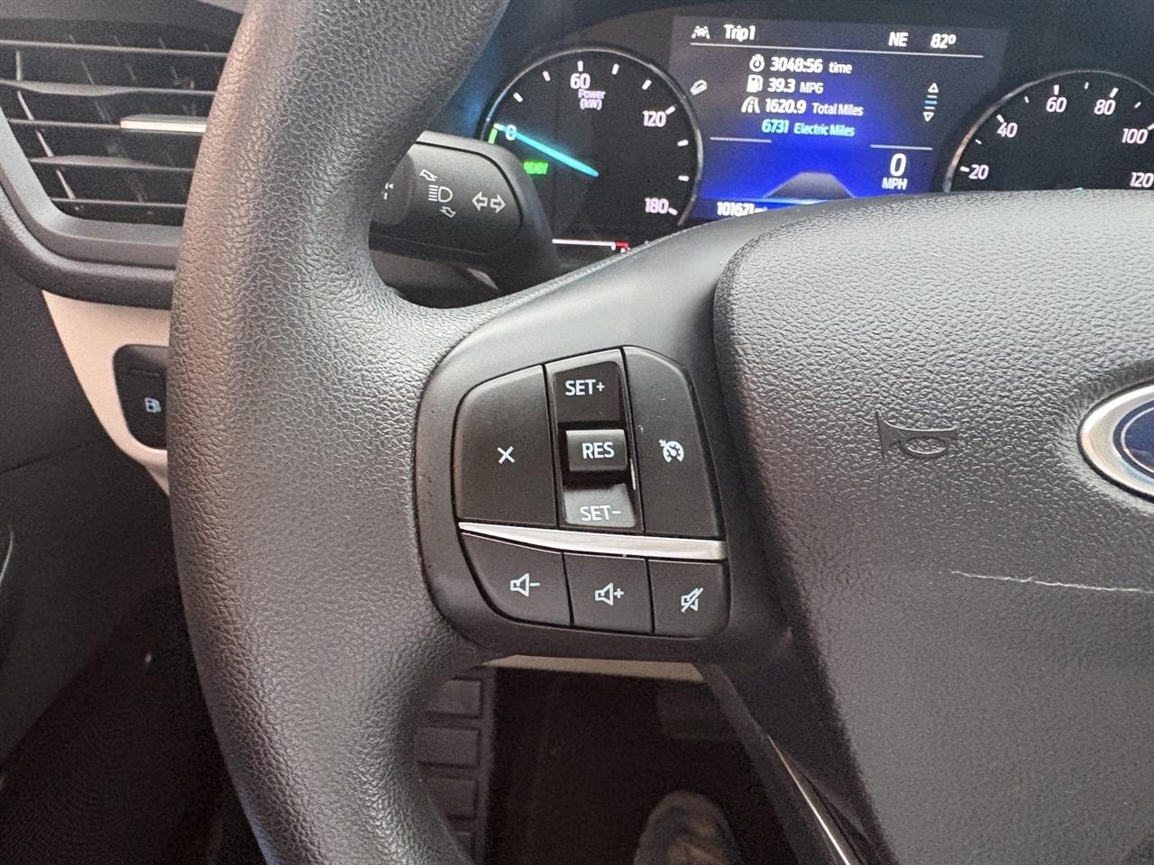 Ford Escape Hybrid SE AWD 2022