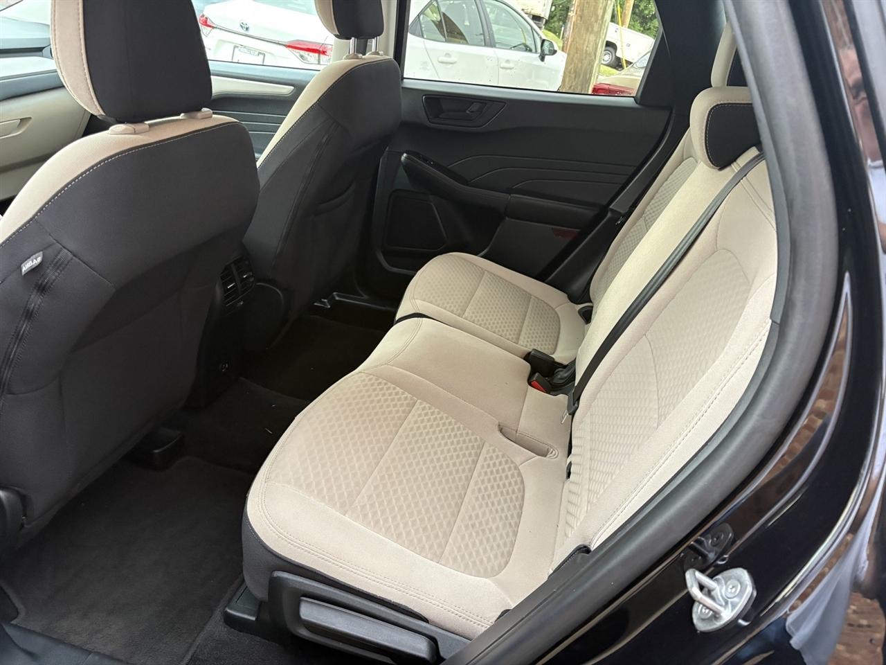 Ford Escape Hybrid SE AWD 2022