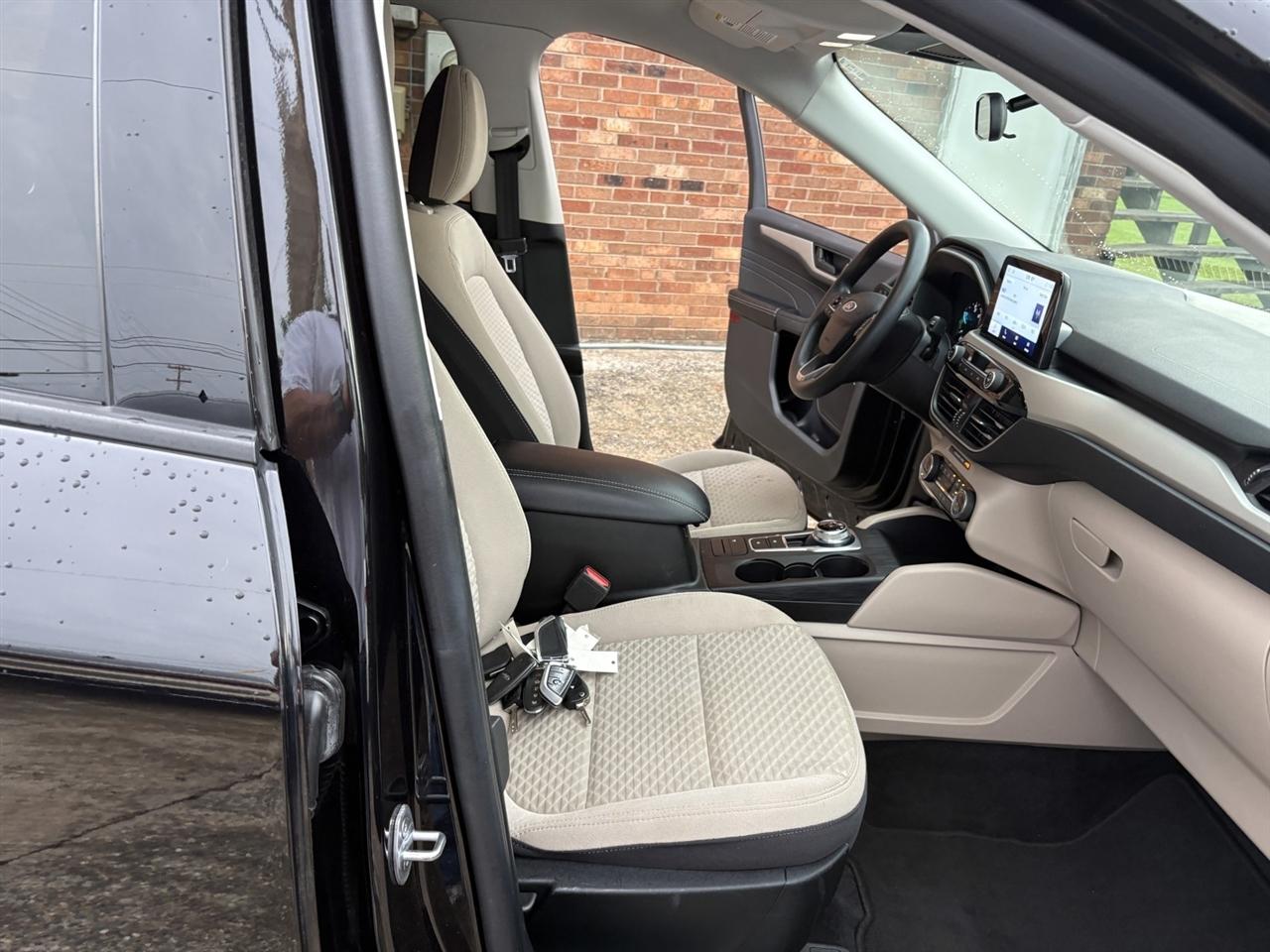 Ford Escape Hybrid SE AWD 2022