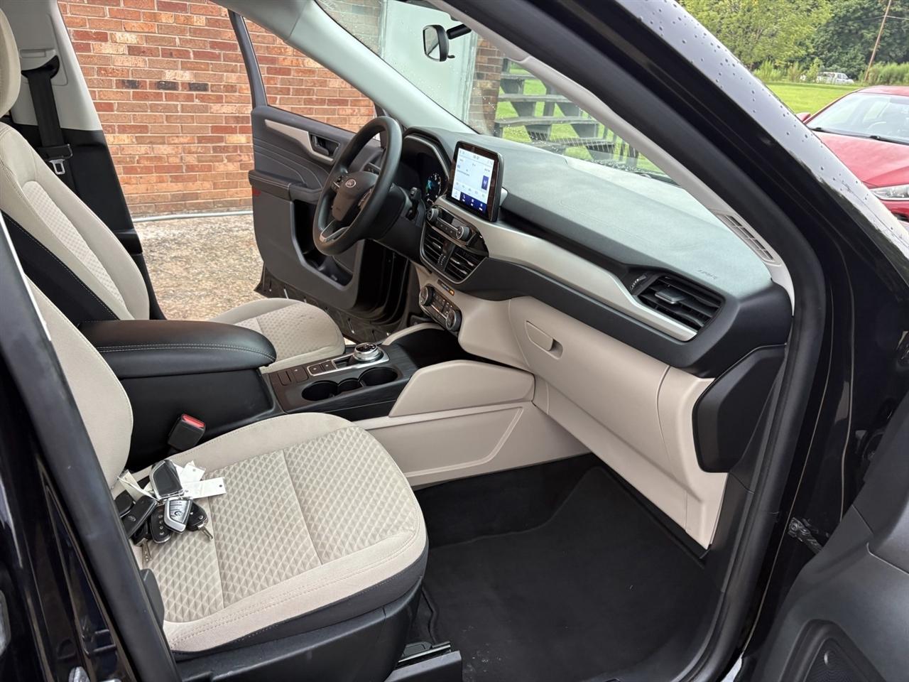 Ford Escape Hybrid SE AWD 2022