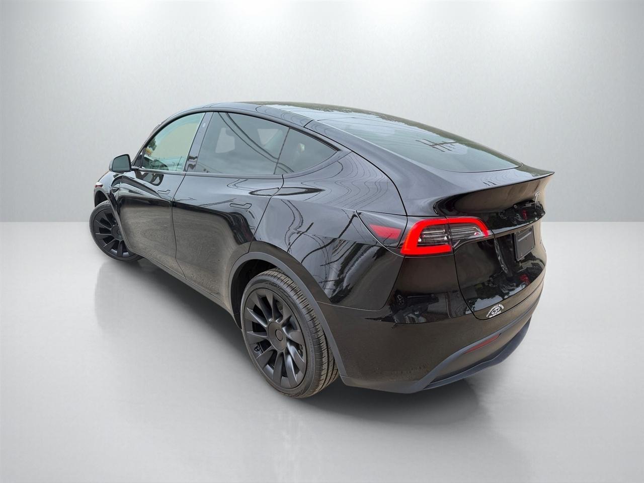 Tesla Model Y Long Range 2023