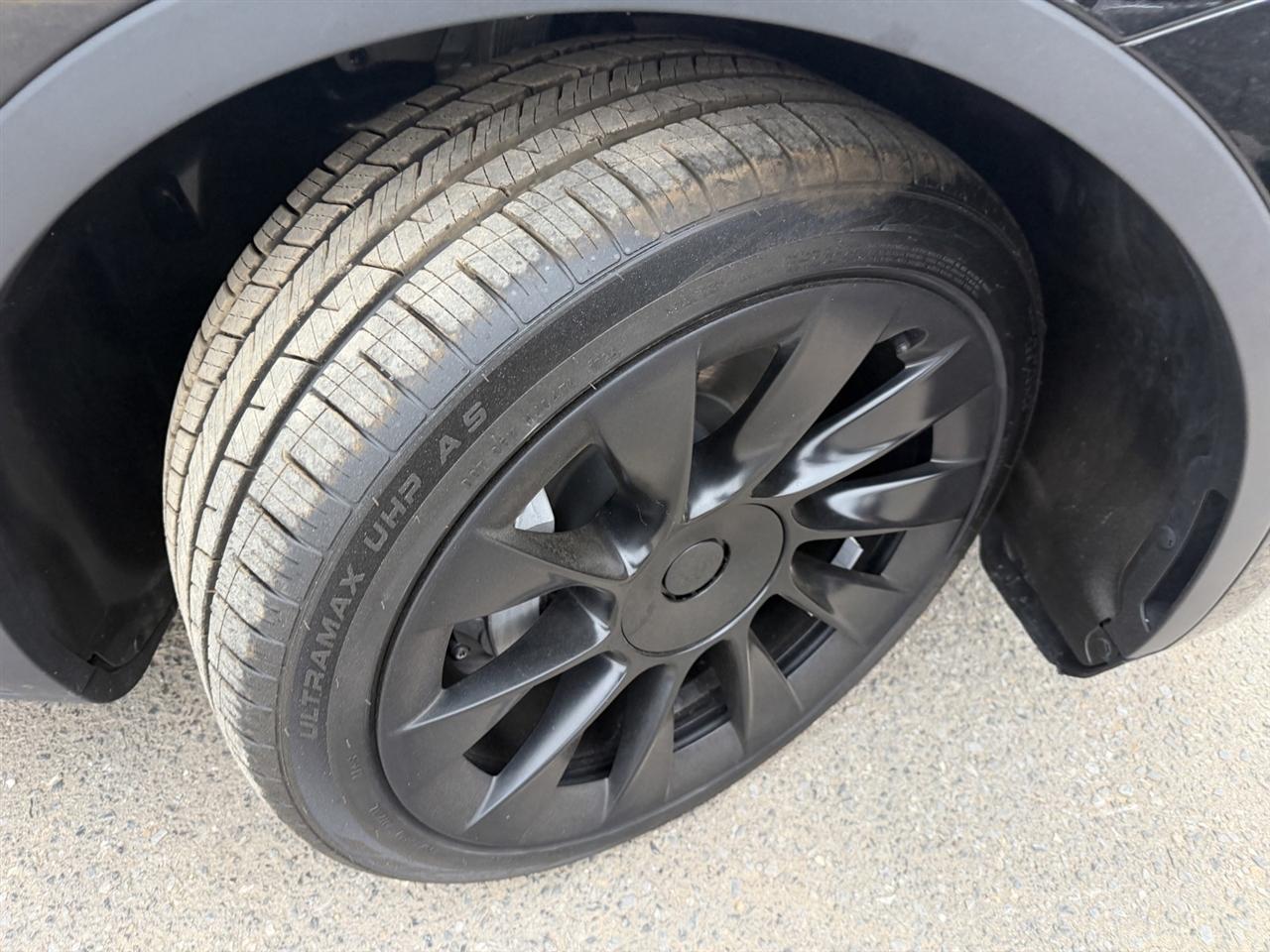 Tesla Model Y Long Range 2023